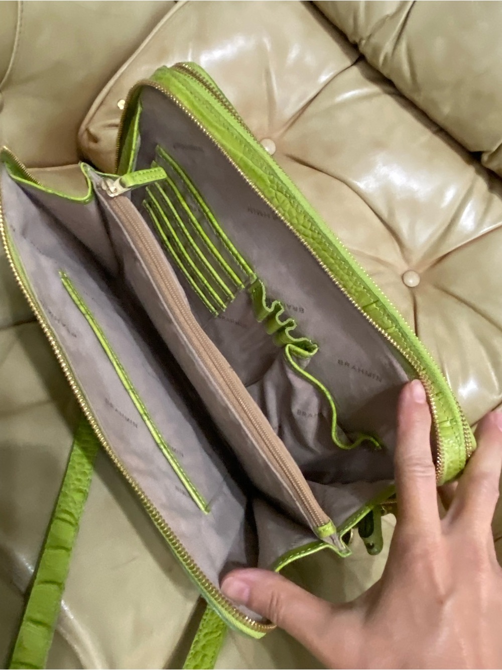 LKNW Brahmin iPad/Tablet Bag Built-in Wallet Organizer Crossbody Lime Melbourne - Picture 2 of 16